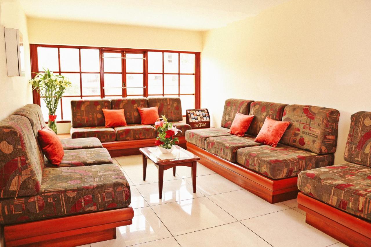 Apart Hotel Caminos Del Inca Lima Bagian luar foto